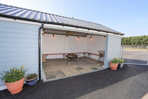 Cottage | Exterior - Bryn Afon Farm (Caernarfon)
