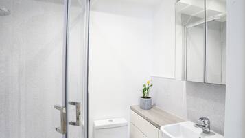 Cottage | Bathroom