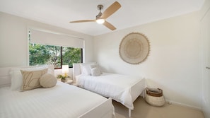 2 bedrooms, iron/ironing board, travel cot, free WiFi