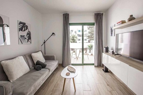 Living area - HOLYHOME PREMIUM 102 (Costa Teguise)