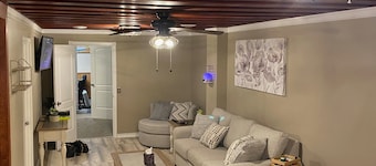 Trail-Side Suite