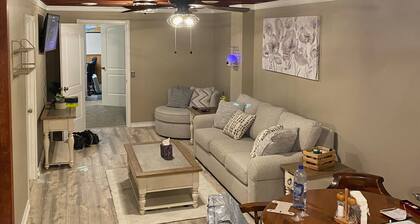 Trail-Side Suite