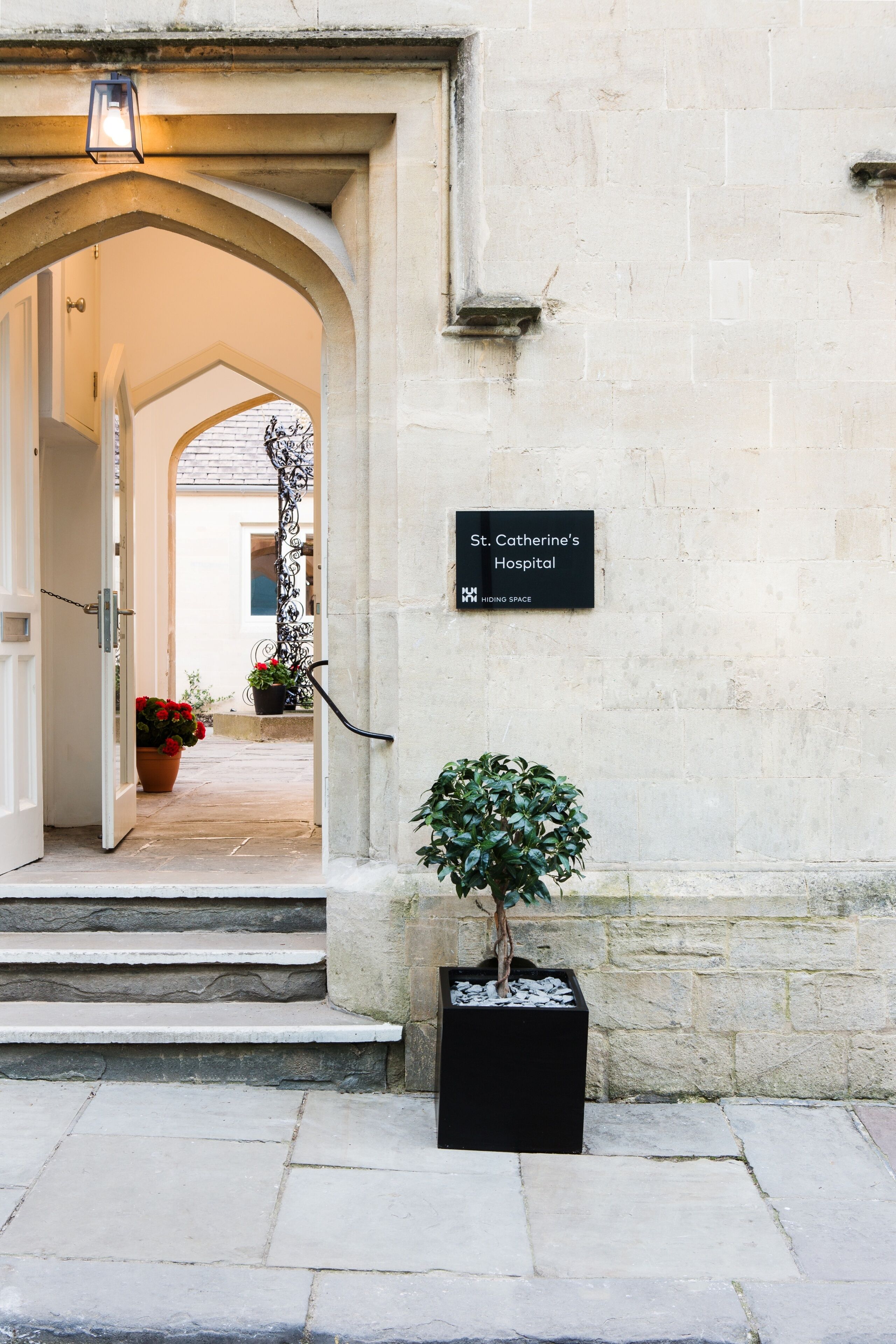 Foto - Hiding Space - St Catherine's Hospital Apartments