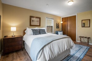 4 bedrooms, iron/ironing board, travel cot, WiFi