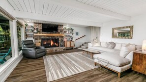 Smart TV, chimenea, Hulu y servicios de streaming