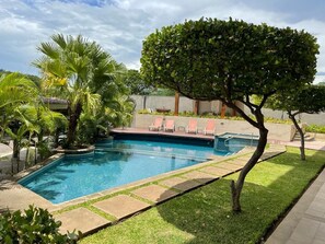 Pool - Luxurious, ocean-view condo. Easy 5 minute walk to beach and restaurants! (Playa Hermosa)