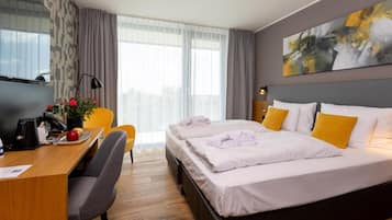 Standardzimmer, 2 Einzelbetten, Balkon | Allergikerbettwaren, kostenlose Minibar, Zimmersafe, Schreibtisch