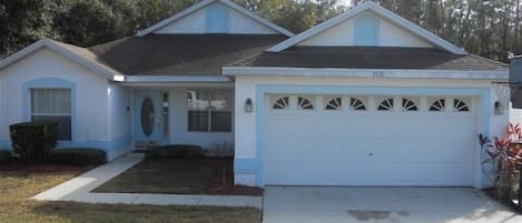 House, 4 Bedrooms | Exterior