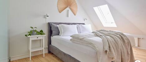 Superior Apartment | Premium bedding, down duvets, Tempur-Pedic beds, laptop workspace