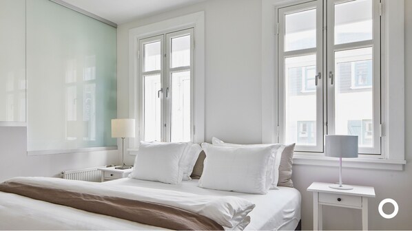 Superior Apartment | 1 bedroom, premium bedding, down comforters, Tempur-Pedic beds