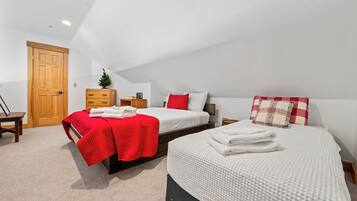 2 bedrooms, WiFi, bed sheets