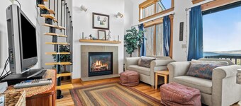 Saddleback - South Branch 9-3 - ski-in/ski-out location