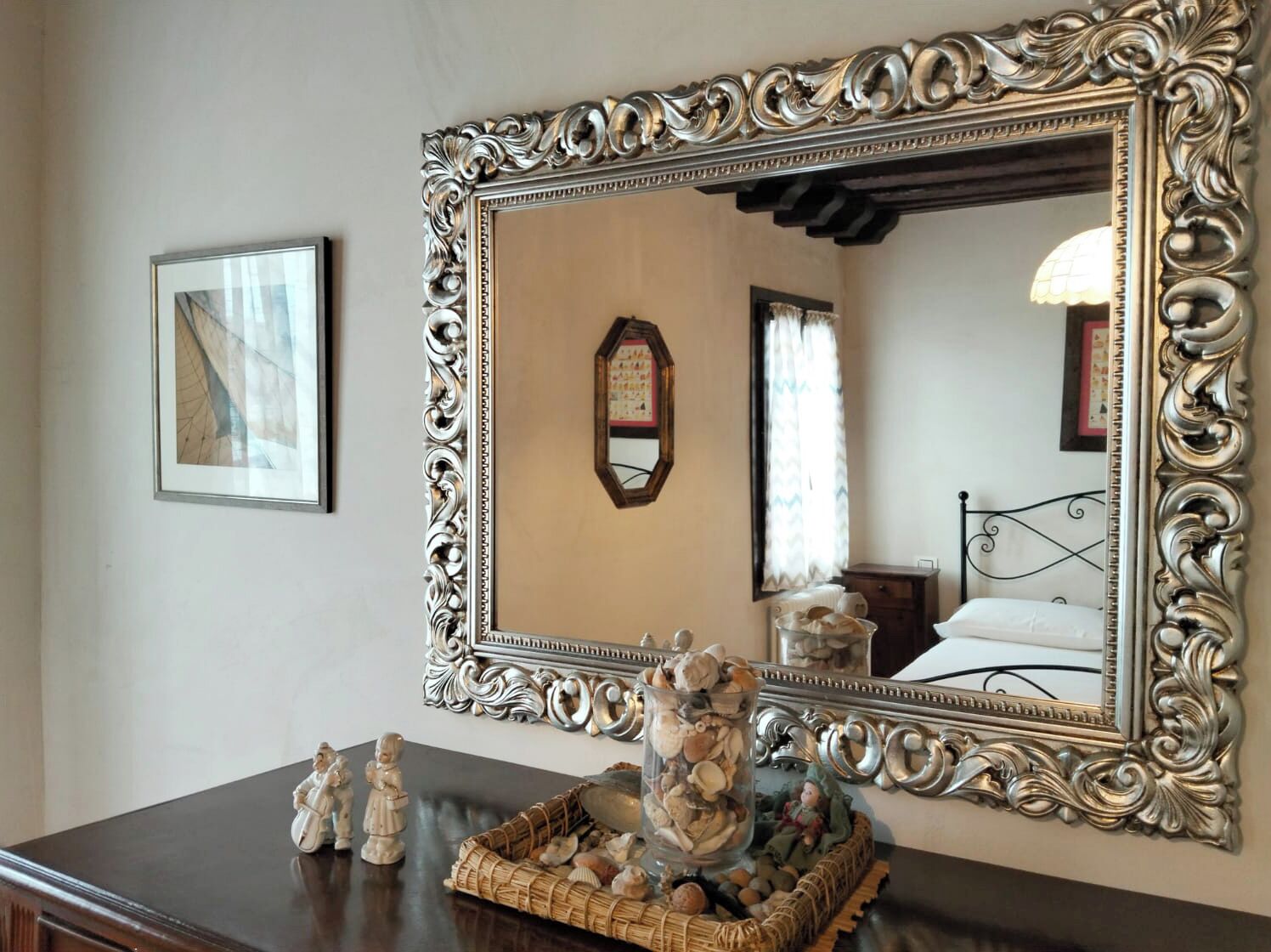 1 soverom, skrivebord, strykejern/-brett og wi-fi