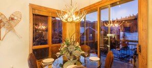 Condo, 2 Bedrooms | Dining