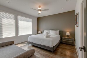 4 bedrooms, desk, iron/ironing board, travel cot