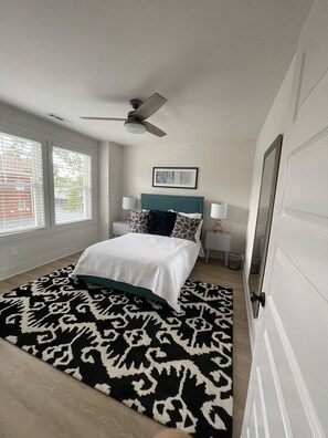 3 habitaciones, cuna de viaje, wifi y ropa de cama 