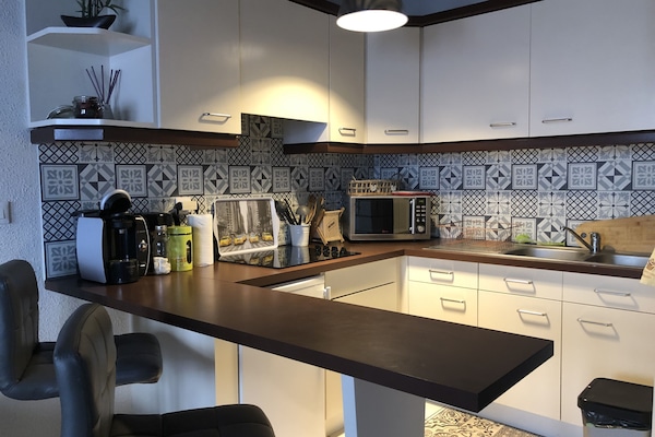 Appartement Deluxe | Cuisine privée | Réfrigérateur, micro-ondes, four, machine à expresso