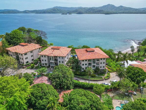 Exterior - Oceanfront Condo with Pool & Stunning Views (Tempate)