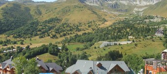 Renovated 4/6-person apartment in ST FRANCOIS LONGCHAMP, 80 m from a chairlift.