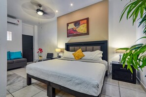 1 bedroom, WiFi, bed sheets - Casa Leon Puerto Vallarta (Puerto Vallarta)