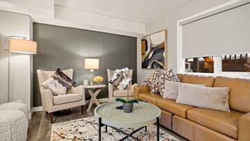 Télévision, chaîne hi-fi