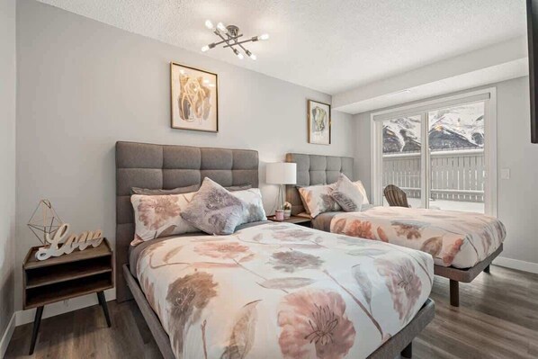 2 chambres, fer et planche à repasser, lit parapluie, Wi-Fi