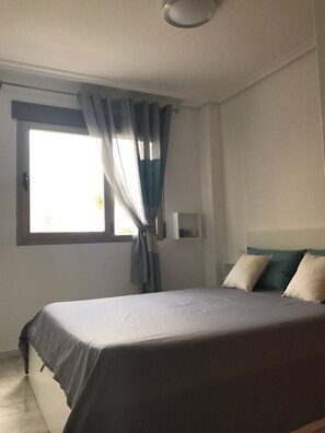 2 Schlafzimmer, Bügeleisen/Bügelbrett, Bettwäsche, Rollstuhlgeeignet