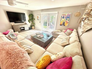 Smart TV, books, music library, stereo