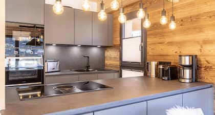 Chalet with 4 bedrooms for up to 10 people