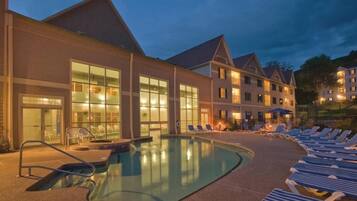 Indoor pool, outdoor pool