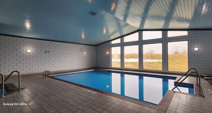 The Oasis Hotel & Bar