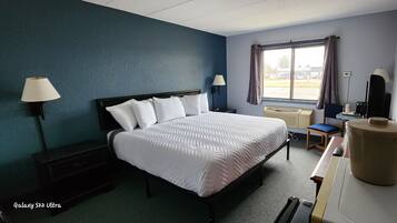 1 bedroom, premium bedding, desk, blackout drapes