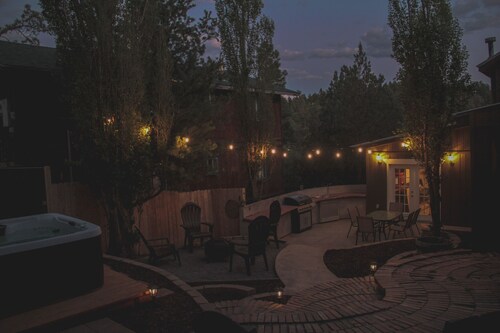 Moonlight Mountain Lodge
