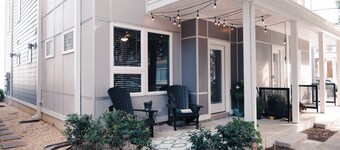 Modern Unit in Historic Old Manchester.