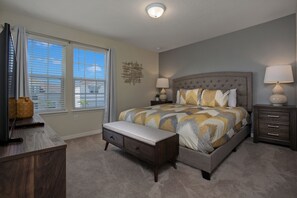 8 bedrooms, desk, iron/ironing board, travel cot - PROMO 8 BR Villa, Game Room, Pool/Spa Resort - by Blue Sky Villas (Davenport)