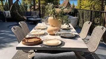 Outdoor dining