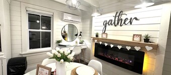  Modern Farmhouse w/hot tub