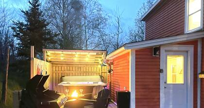 Modern Farmhouse w/hot tub