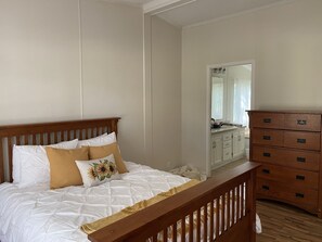 3 camere, ferro/asse da stiro, Wi-Fi gratuito, lenzuola