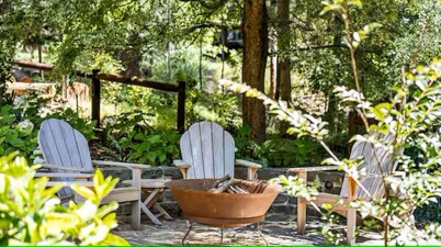 FROGWELL HOLLOW immerse into an idyllic fairytale!