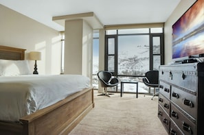 1 bedroom, iron/ironing board, internet, bed sheets