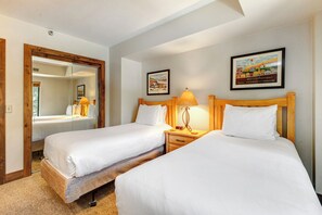 2 bedrooms, iron/ironing board, internet, bed sheets