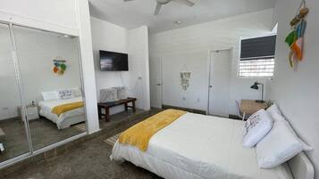 1 bedroom, desk, iron/ironing board, free WiFi