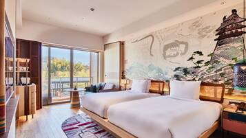 Down comforters, minibar, in-room safe, desk