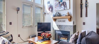 Crestview 303E | Mountain View | Hot Tub | Pool | Near Outlets & Olympic Park