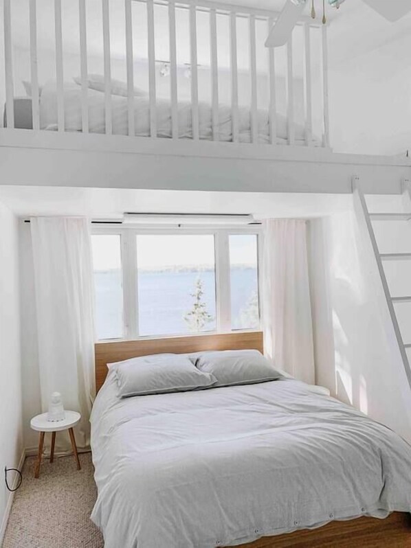 5 bedrooms, iron/ironing board, travel cot, WiFi