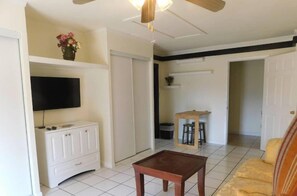 Living area - Comfortable home away from home!! (Greenville)