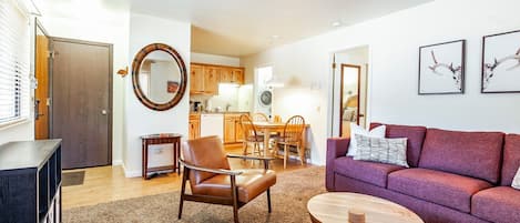 Smart TV, fireplace, DVD player, books