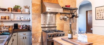 Heated Pool✦Historic Tudor Home✦Crestmere Estate