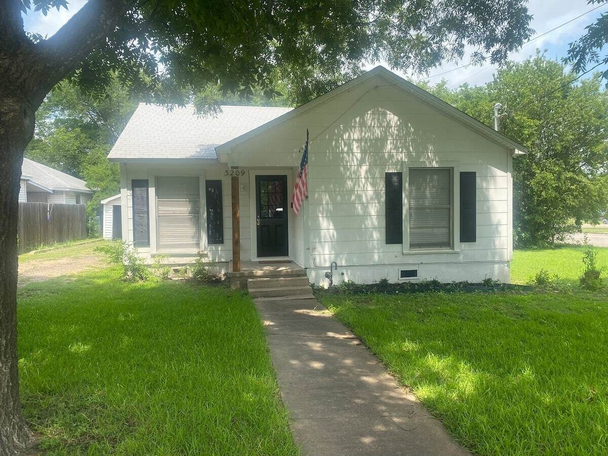 Waco’s Jacuzzi House